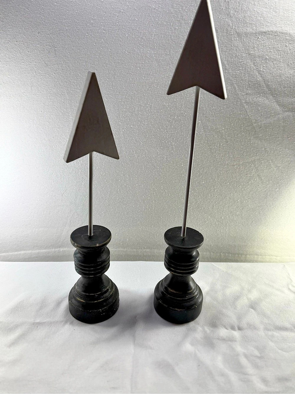 Arrow Bookends Black Set of 2 Like New